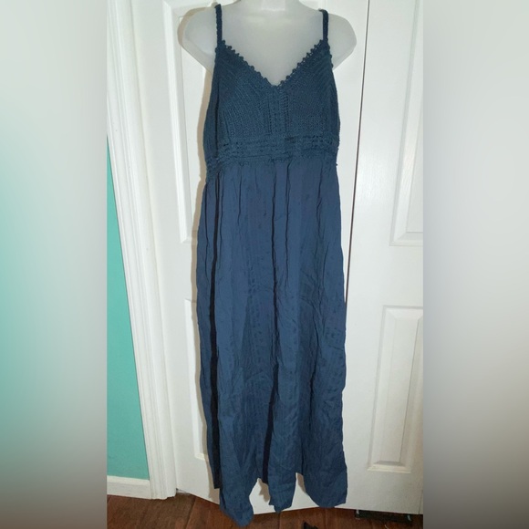 Old Navy Dresses & Skirts - Old Navy NEW Blue Sz Large Crochet Spaghetti Strap Cotton Maxi Dress  AA19